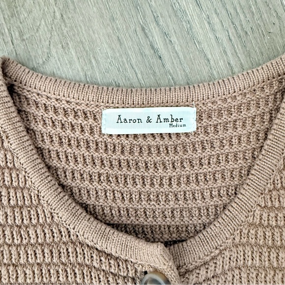 Aaron & Amber Mocha Brown Button Down Knitted Sweater Vest Tank Top Medium - Picture 4 of 8